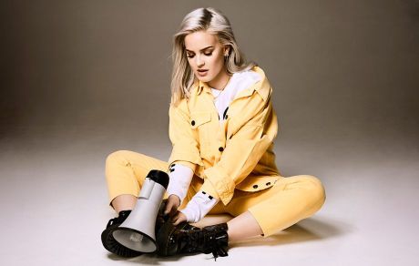 2002-Anne-Marie