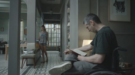 Κριτική για το «Al final del túnel» του Rodrigo Grande