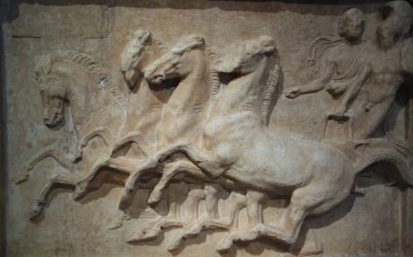 Η "συνέχεια" και η ανέχεια - Μεγαλώνουμε με την αίσθηση πως είμαστε λαός ξεχωριστός, διότι καταγόμαστε από τους Αρχαίους
