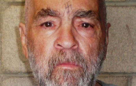 Γιατί αυτό, γιατί το άλλο, σαν τα μικρά παιδιά. Άλλα 10 τραγούδια για τον Manson