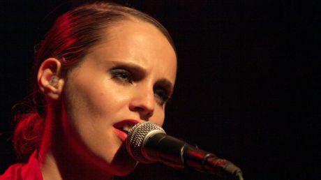 Nick Cave, Anna Calvi 'σε σχέση' με το Peaky Blinders