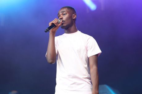 Ο ράπερ Dave No 1 στην Αγγλία στέρησε την κορυφή σε Foals και Dido