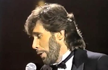 Όταν η κάντρυ παντρεύεται με την ποπ, Eddie Rabbitt