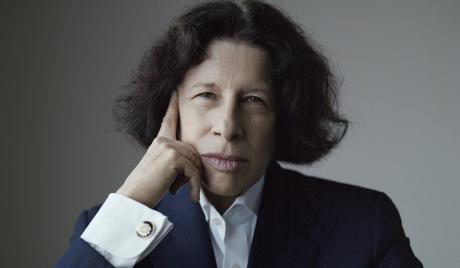 Fran Lebowitz: Ζωντανά από την Κεντρική Σκηνή της Στέγης, ένα απρόβλεπτο live streaming