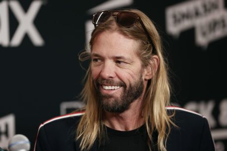 Τραγικό πέθανε ξαφνικά 50 ετών ο ντράμερ των Foo Fighters, Taylor Hawkins