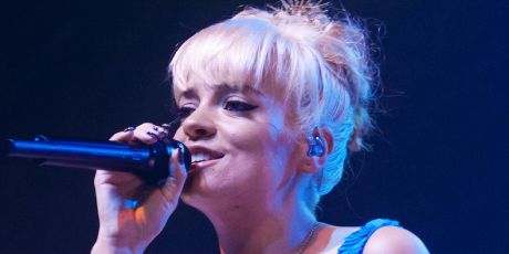 Trigger Bang-Lily Allen με τον Giggs