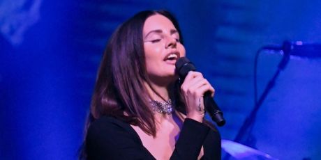 Sting, Lana Del Rey, Elvis Costello κα τραγούδησαν για τον Leonard Cohen