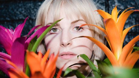 Hayley Williams - Simmer πρώτο τραγούδι μετά τους Paramore