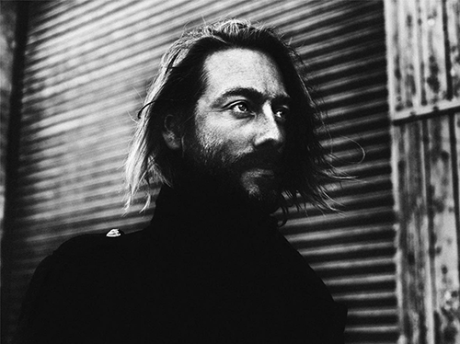 Hanging D-Joep Beving, Ολλανδός πιανίστας