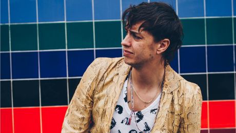 42 χρόνων ο Julian Casablancas των Strokes