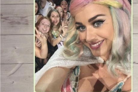 H Katy Perry αρνείται ότι αποκάλεσε μου... πρώην φίλο της 