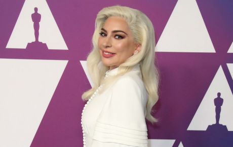 Βραδιά τζαζ για την Lady Gaga που τραγούδησε Frank Sinatra στο Χόλυγουντ