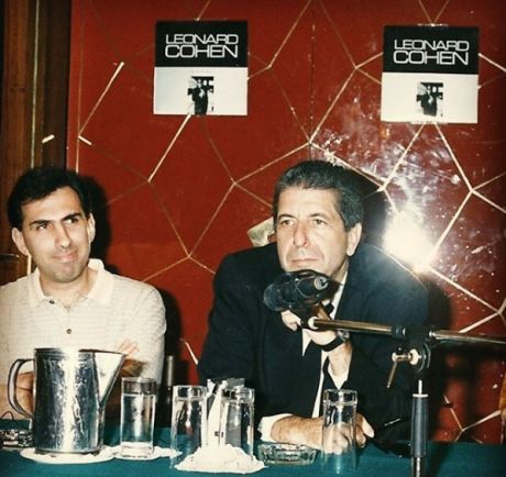 Ένα από τα «παιδιά μας» με τον Leonard Cohen...