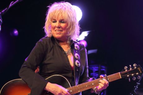 Ακούστε το νέο άλμπουμ της Lucinda Williams