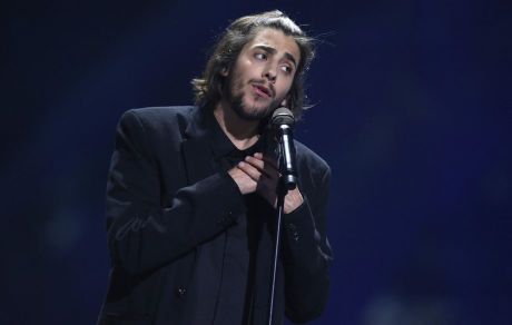 Στην εντατική ο νικητής της Eurovision, Salvador Sobral