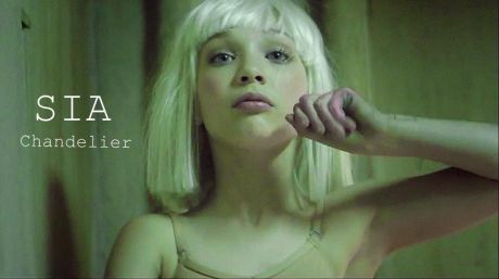 Chandelier-Sia
