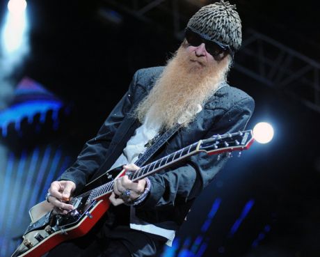 71 ετών ο Billy Gibbons των ZZ Top