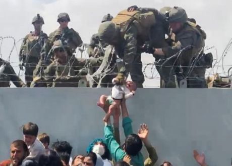Στην διεθνή πολιτική δεν υπάρχουν μεγάλες φιλίες , υπάρχουν μόνο μεγάλα συμφέροντα