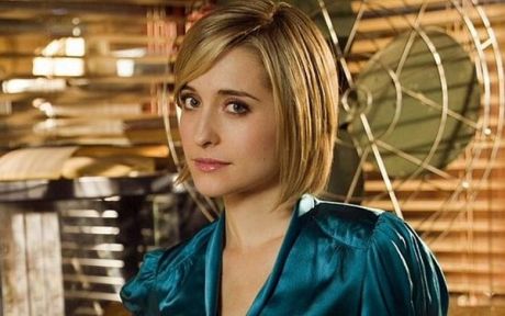 Συνελήφθη η ηθοποιός Allison Mack με την κατηγορία εμπορίας ανθρώπων σε αίρεση