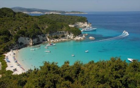 Οι 10 ομορφότερες ελληνικές παραλίες σύμφωνα με το Γερμανικό Travelbook