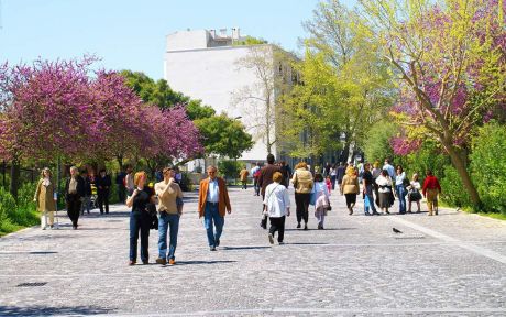 Δεν ζεις μόνος σου στον πλανήτη, μη ρισκάρεις, μείνε σπίτι, πρόσεξε τον εαυτό σου και τους άλλους