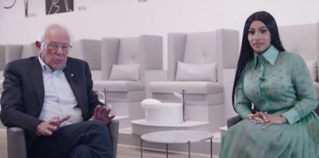 Πολιτικές φιλοδοξίες για την Cardi B, την ενθαρρύνει ο Bernie Sanders 