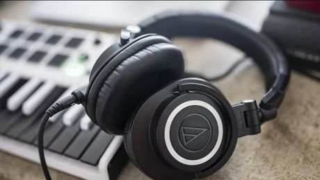Ψάχνετε για φθηνά Bluetooth ακουστικά? Ο απόλυτος οδηγός