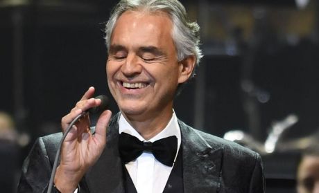 Αντρέα Μποτσέλι: «Εξακολουθούμε να είμαστε υπό την κατοχή του ελληνικού πολιτισμού»