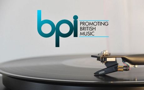 Ψάχνοντας στο site της BPI(British Phonographic Industry)