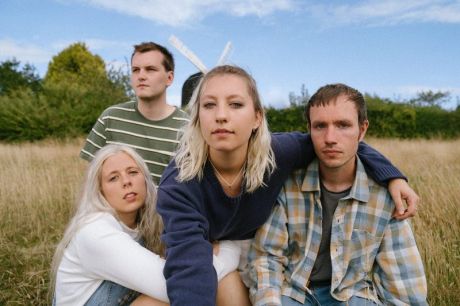 Coach Party - "FLAG (Feel Like A Girl)"