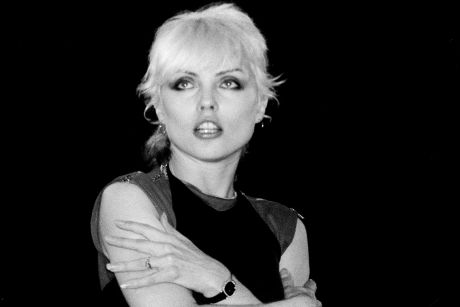 Blondie & Fab 5 Freddy -Yuletide Throwdown, Χριστουγεννιάτικη άποψη στο Rapture