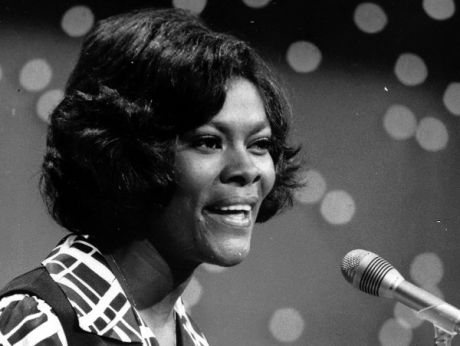 Dionne Warwick έγινε 75 ετών 