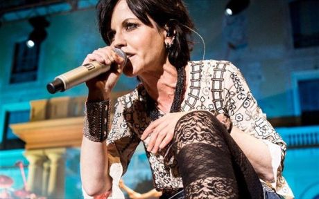 Dolores O' Riordan: «Δεν θεωρείται ύποπτος» ο θάνατος της Ιρλανδής τραγουδίστριας