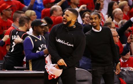 9ο Νο 1 άλμπουμ στην Αμερική για τον Drake