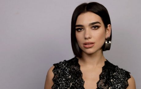 Η Dua Lipa θα έχει το δικό της κέρινο ομοίωμα στο Madame Tussauds του Λονδίνου