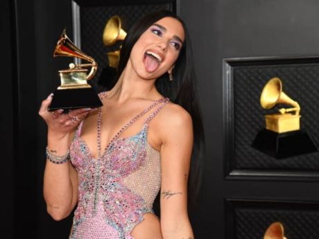 H Dua Lipa ακούστηκε πιο πολύ από κάθε άλλον στο Βρετανικό ραδιόφωνο το 2020
