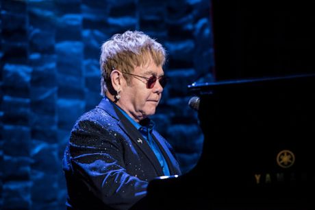 Elton John ο πιο γενναιόδωρος Βρετανός