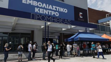 Ψηφίστηκε η τροπολογία για τους εμβολιασμούς, δεν κάνεις εμβόλιο; δεν πληρώνεσαι