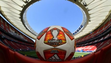 Η Λίβερπουλ προηγείται 1-0 στο 2'