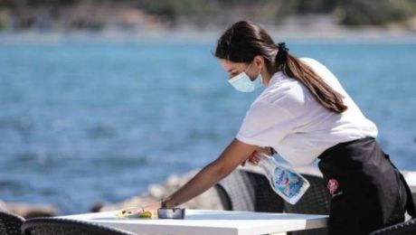 Κορωνοϊός: Κάθε μέρα πεθαίνουν 30-40 άτομα, το 40% των ανεμβολίαστων παίζει ρουλέτα αν θα είναι ένα από τα θύματα