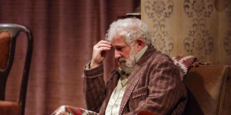 Θα σας λείψει ο Πέτρος Φιλιππίδης στην σειρά Χαιρέτα μας τον πλάτανο;