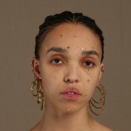 FKA twigs – “Cellophane”