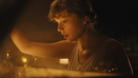 Folklore, ακούστε το νέο άλμπουμ της Taylor Swift με ανεξάρτητο ήχο, όλοι μιλούν γι' αυτό