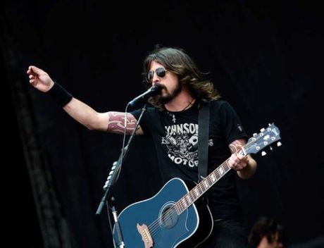Οι Foo Fighters χάνουν το Νο 1