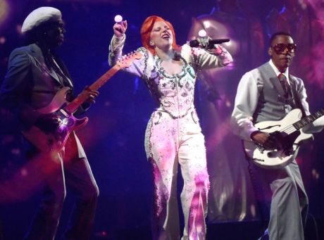 Lady Gaga: Θα την χειροκροτούσε και ο David Bowie