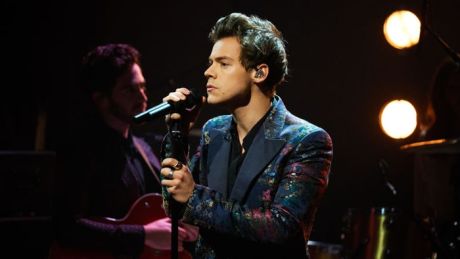 Harry Styles στην κορυφή της Αμερικής με το πρώτο του άλμπουμ