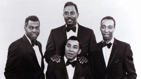 Warren "Pete" Moore, πέθανε 78 ετών, ήταν ο μπάσος στους Miracles