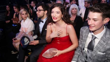 Grammy: Προκλητική αγνόηση των γυναικών σε βραβεία/υποψηφιότητες