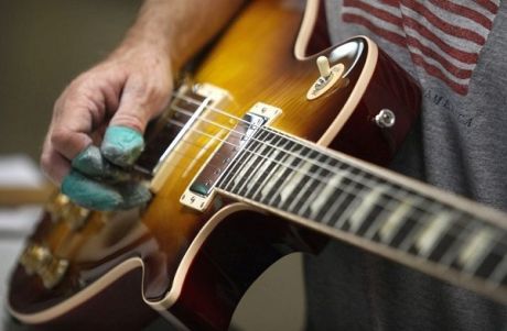 Αίτηση πτώχευσης για την κατασκευάστρια εταιρεία κιθαρών Γκίμπσον