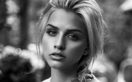 3 τραγούδια καληνύχτας σε όλες τις γυναίκες, ξέρουν αυτές γιατί... 